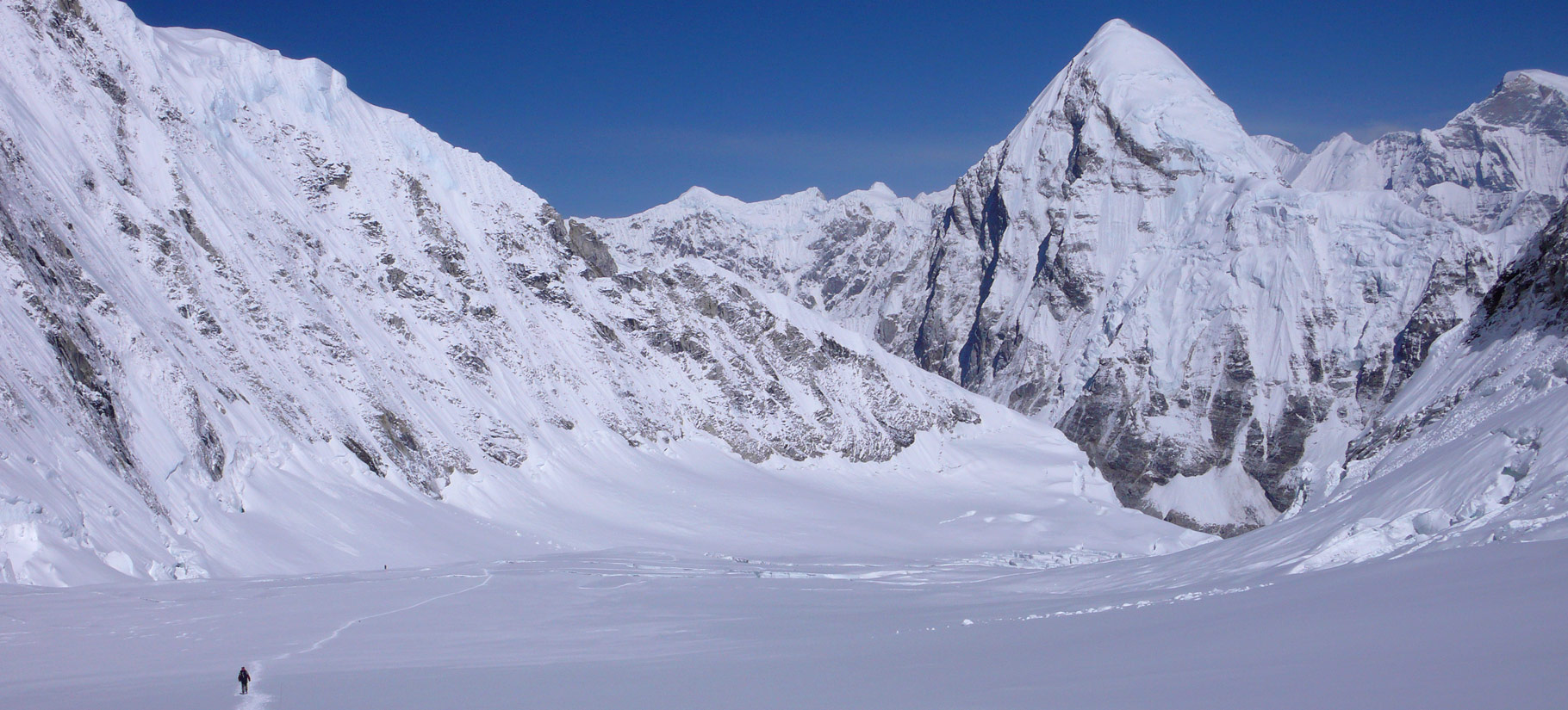 Exploradus Everest Expedition