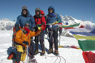 Summit Mt. Everest with Exploradus